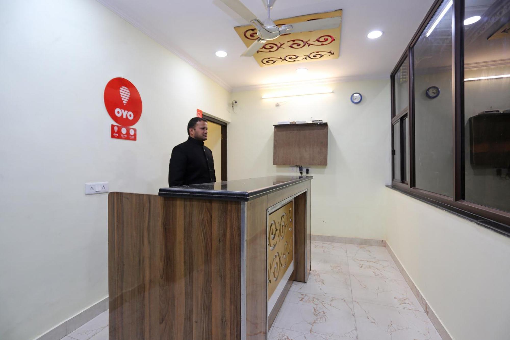 Hotel O Lime Wood Dehradun Extérieur photo